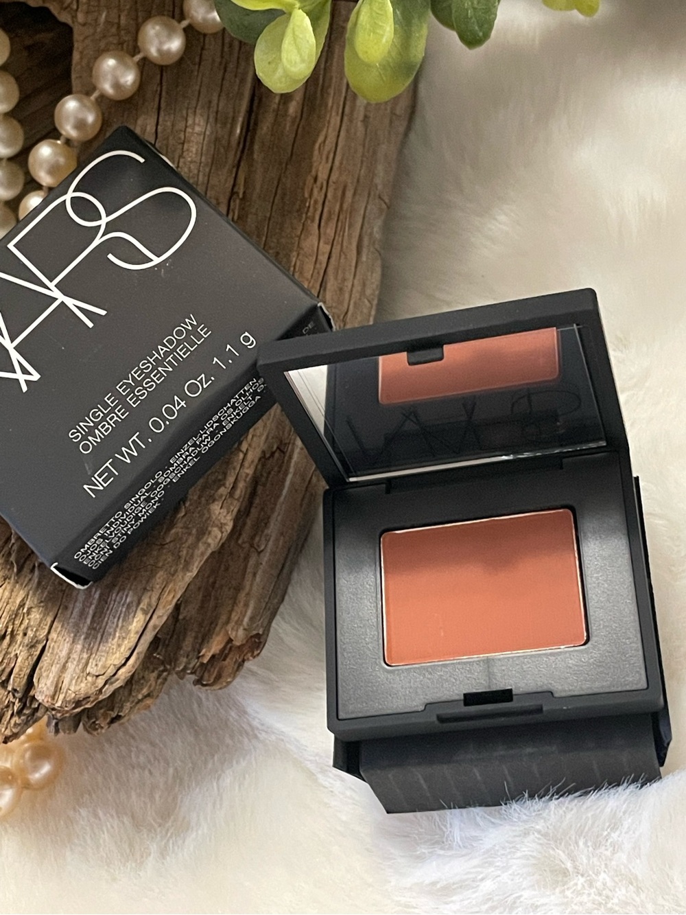🖤🩷NARS®️ Gorgeous Eeshadow “Noumea” 5314